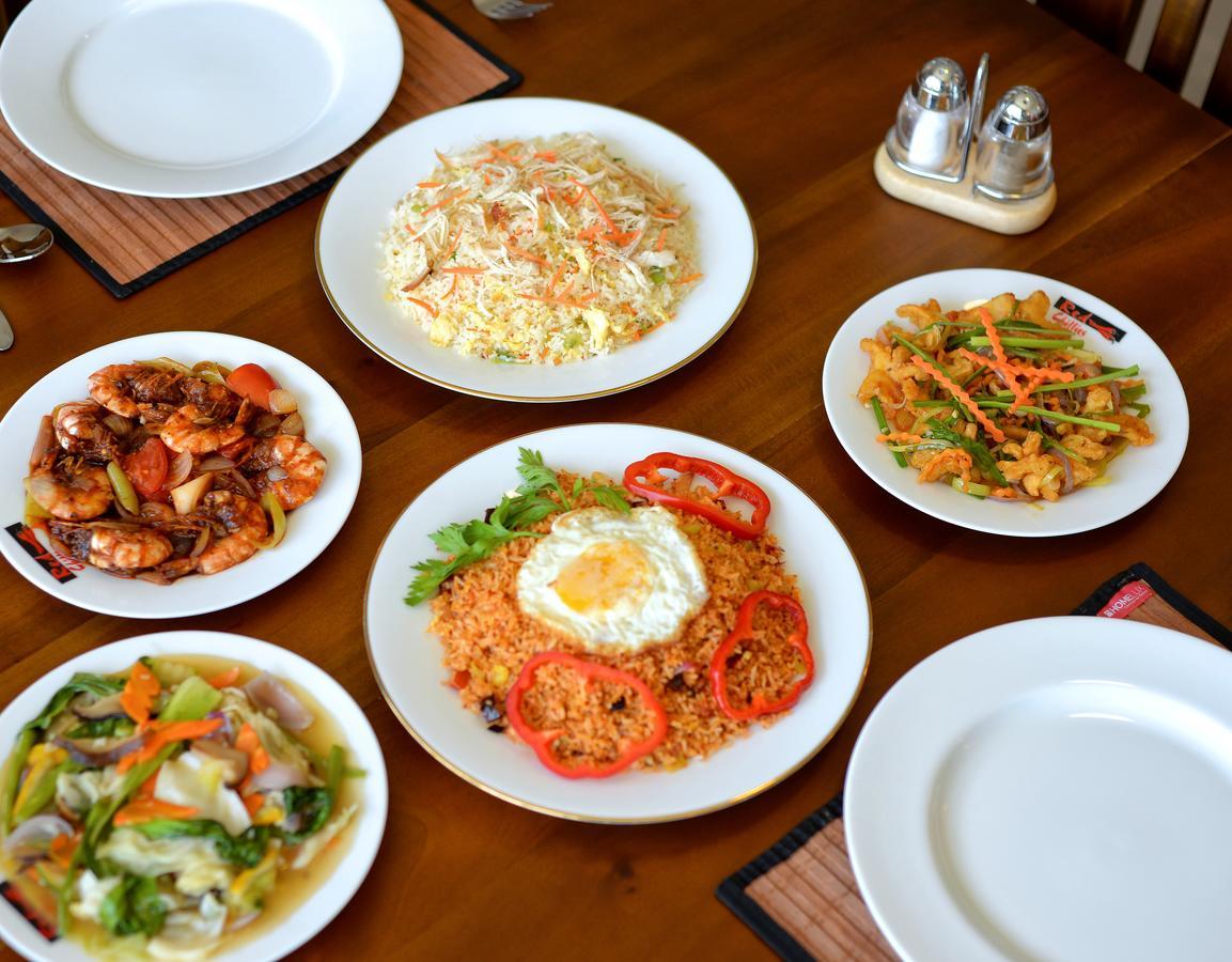 Red Chillies Tourist Inn Канді Екстер'єр фото